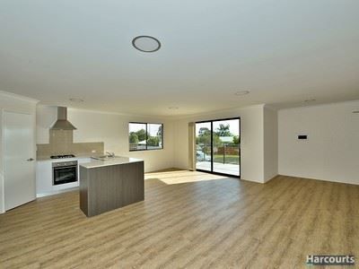 3/9 Hancock Street, Mandurah WA 6210, Image 2