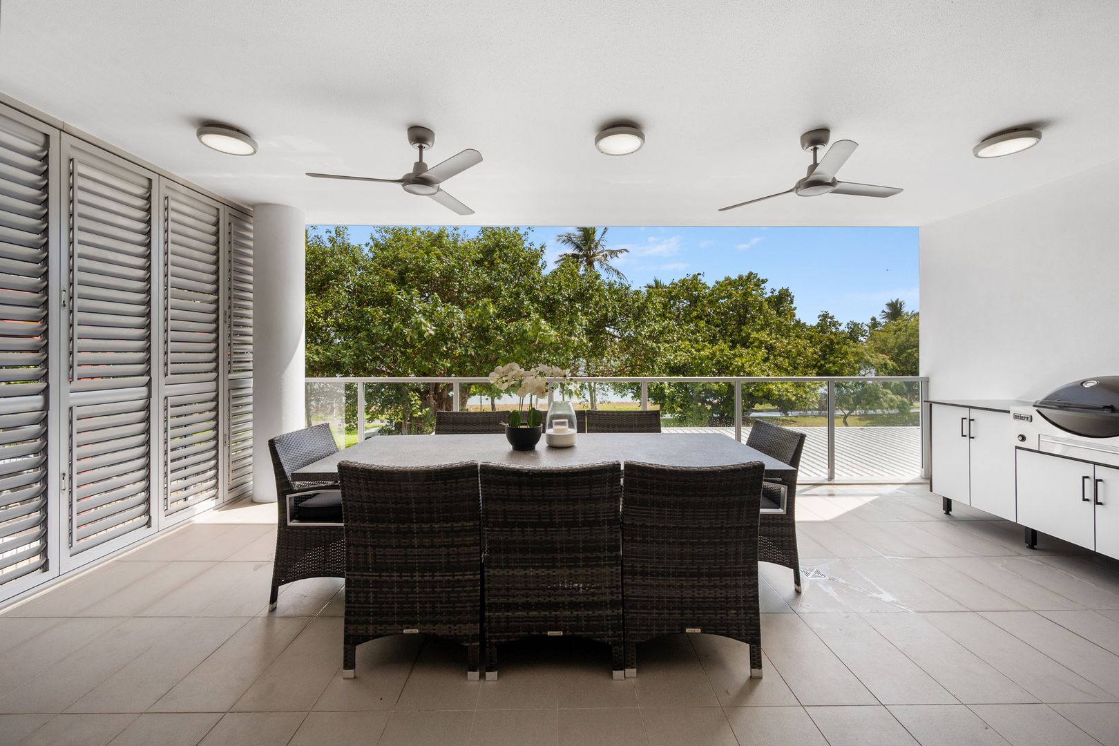 2/62 The Strand, North Ward QLD 4810, Image 1