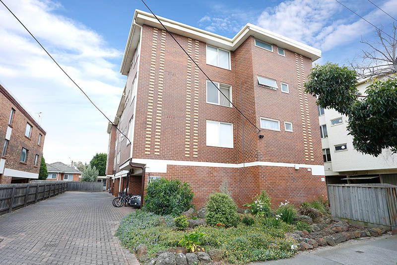 2 bedrooms Apartment / Unit / Flat in 15/16 Adam Street RICHMOND VIC, 3121