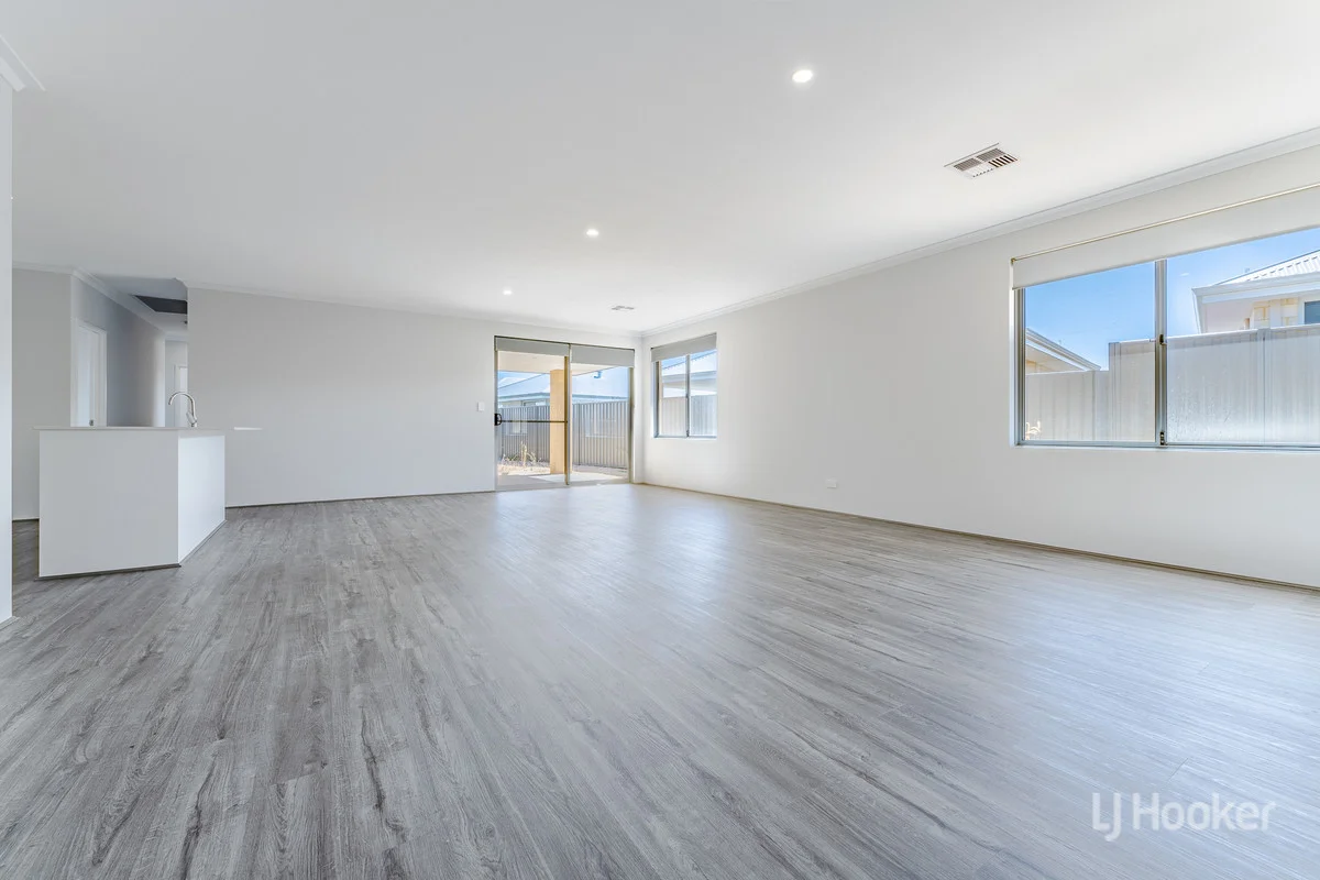 Additional image 5 of 10 Westport Street, Madora Bay WA 6210