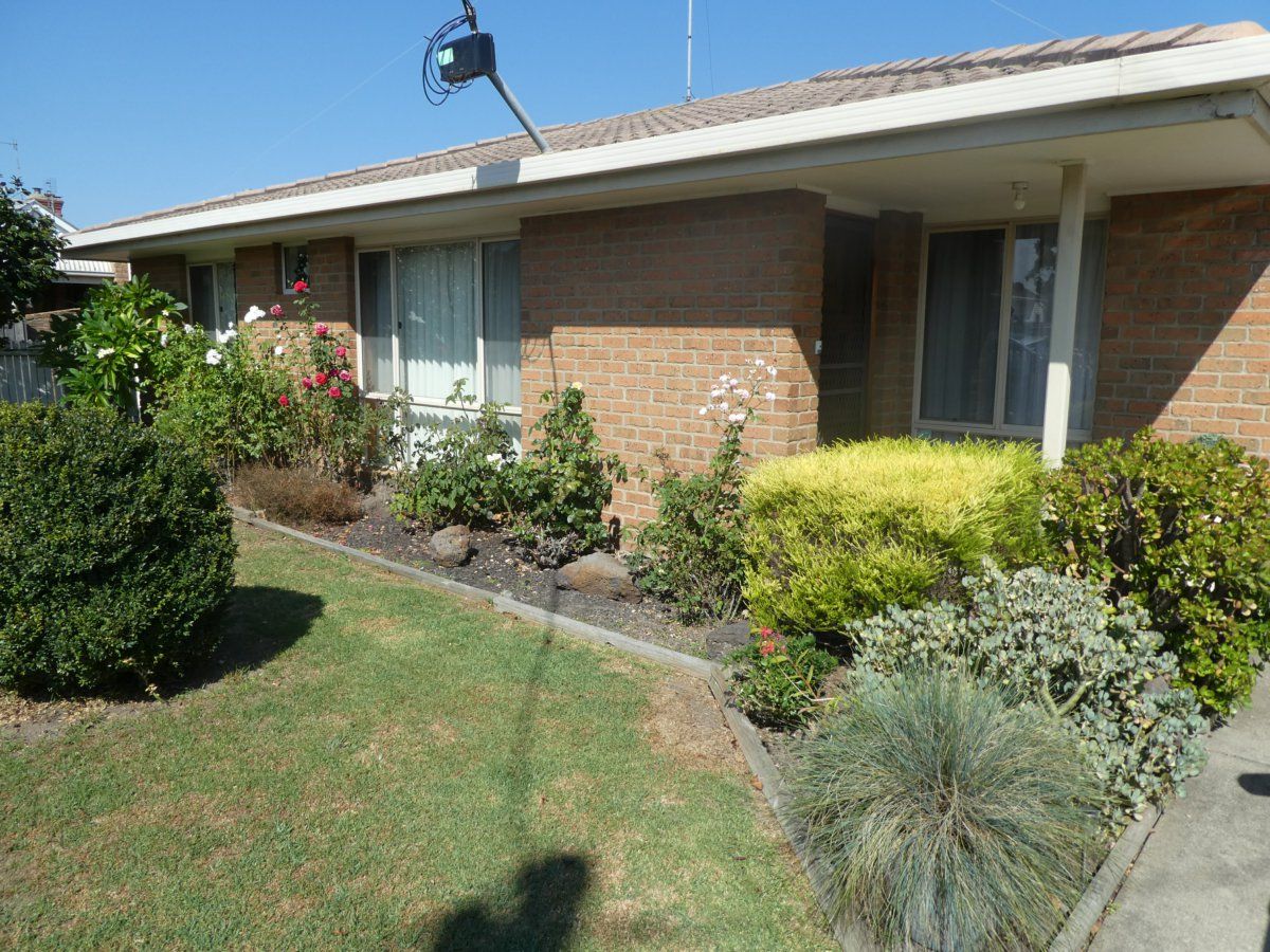 2 bedrooms Apartment / Unit / Flat in 1/41 Francis Street BAIRNSDALE VIC, 3875