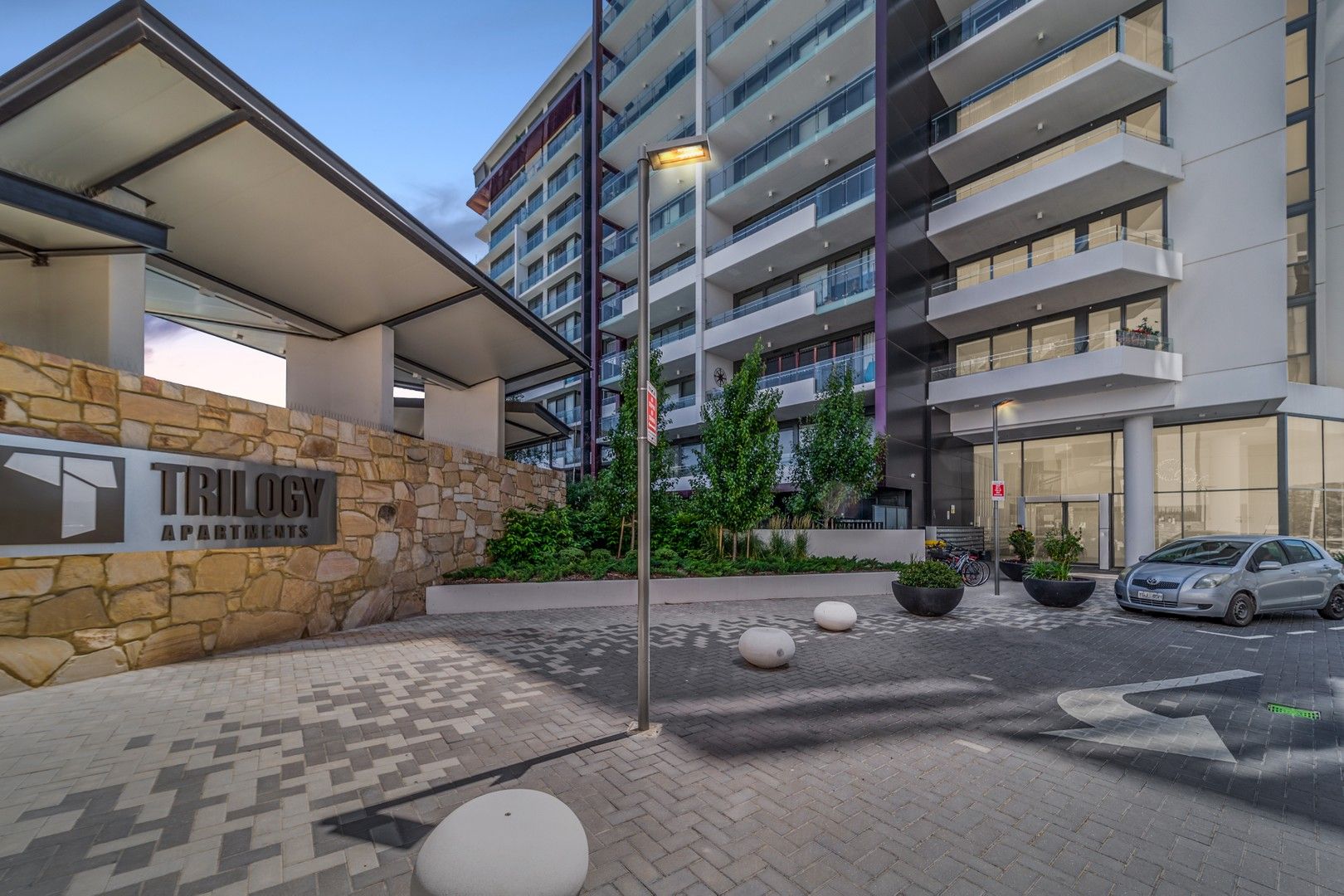 1 bedrooms Apartment / Unit / Flat in 308/7 Irving Street PHILLIP ACT, 2606