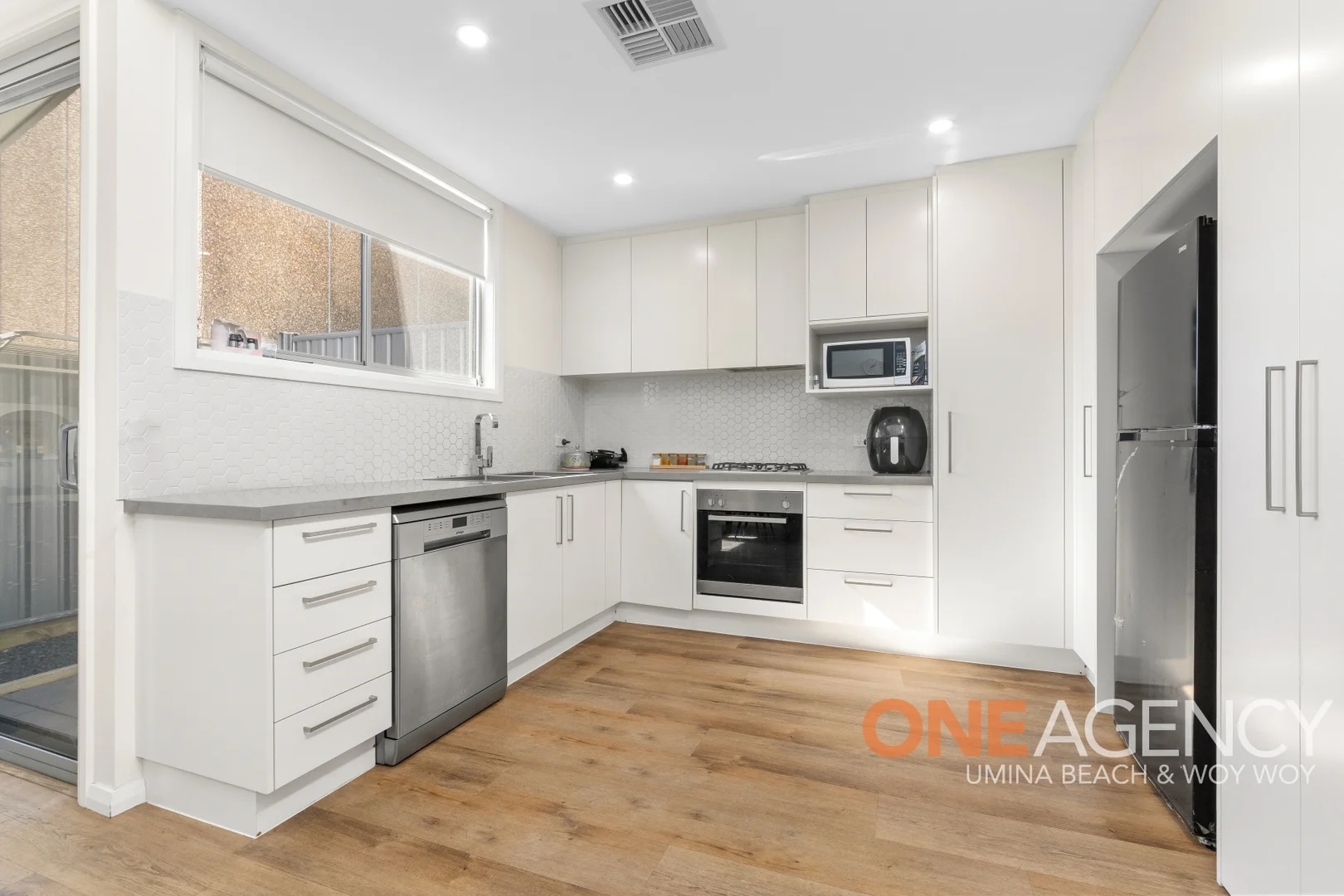 Additional image 2 of 2/72-74 Railway Street, Woy Woy NSW 2256