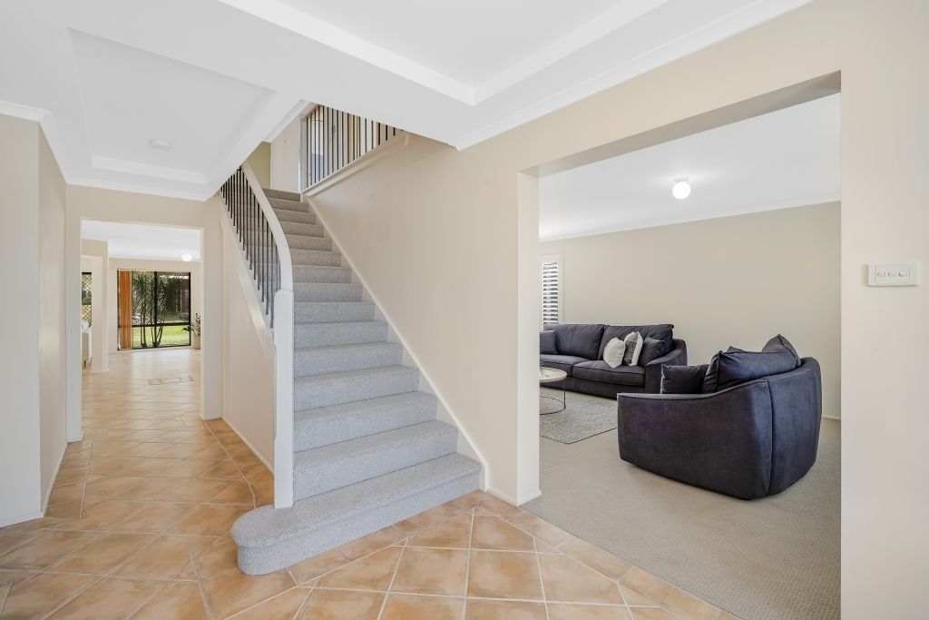 8 Meridian Cl, Belmont NSW 2280, Image 2