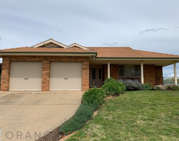 41 Northstoke Way, Orange NSW 2800