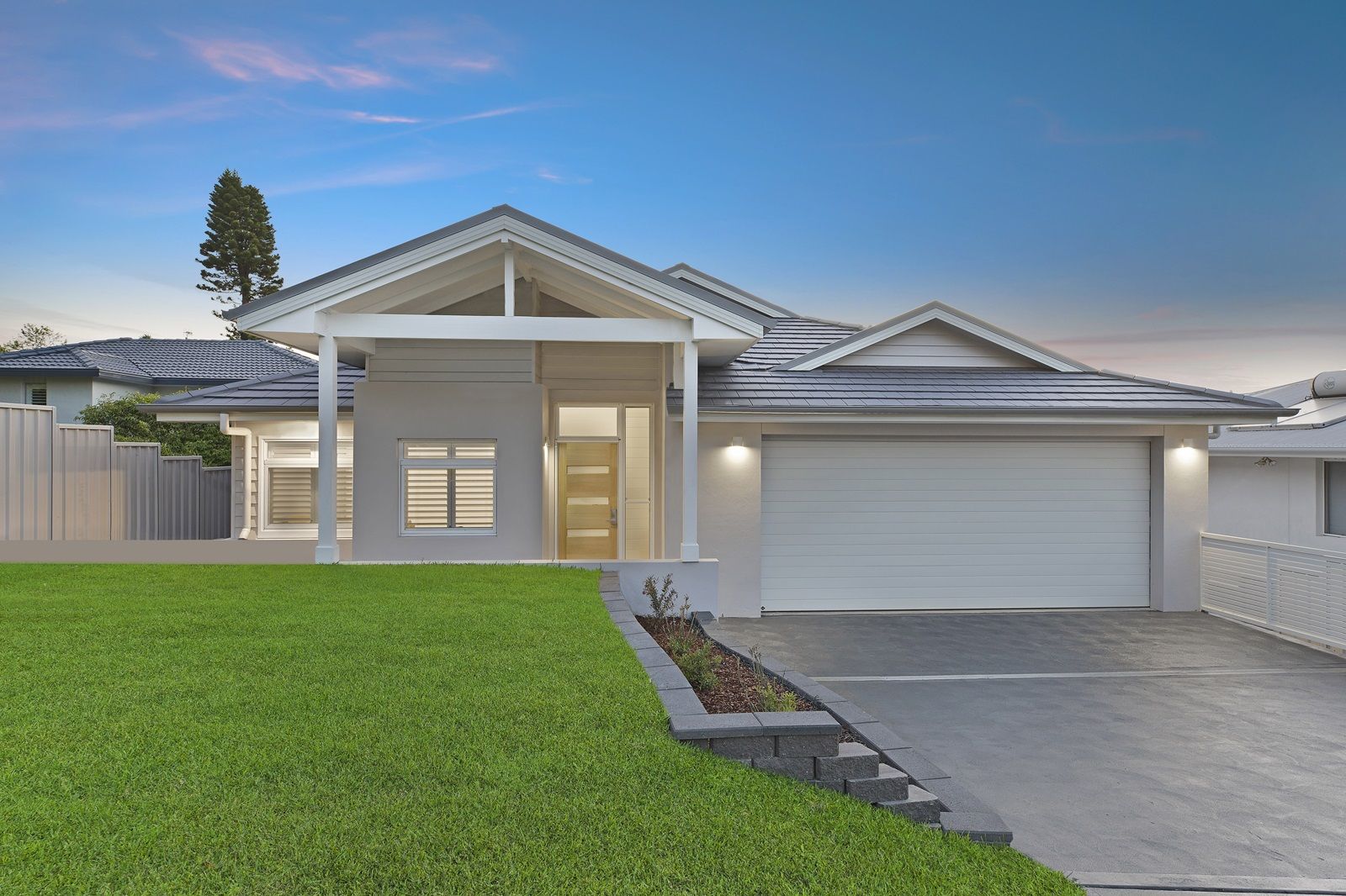 5 bedrooms House in 22 Braemar Drive WAMBERAL NSW, 2260