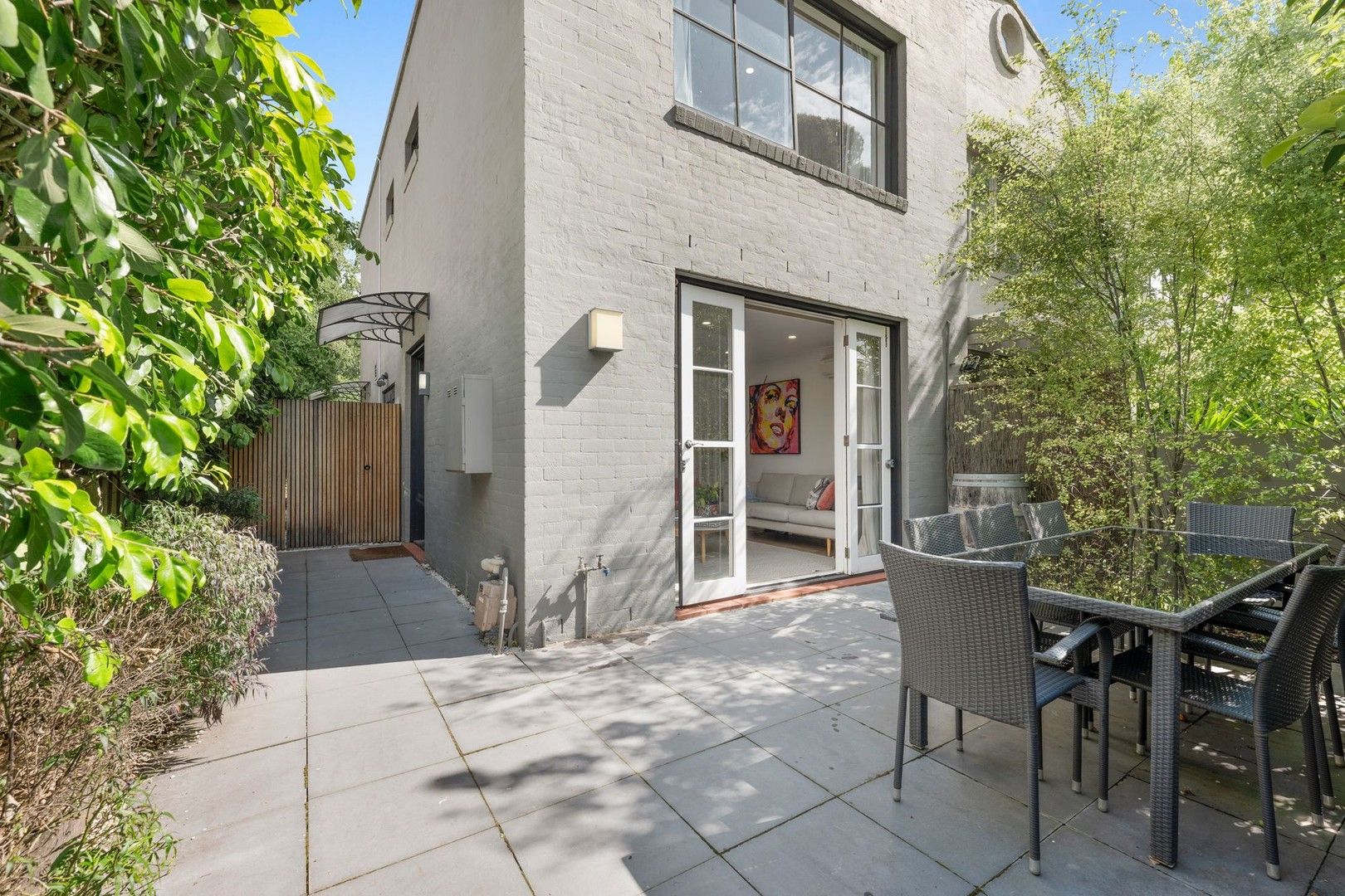 2 bedrooms Rural in 28c Aberdeen Road PRAHRAN VIC, 3181