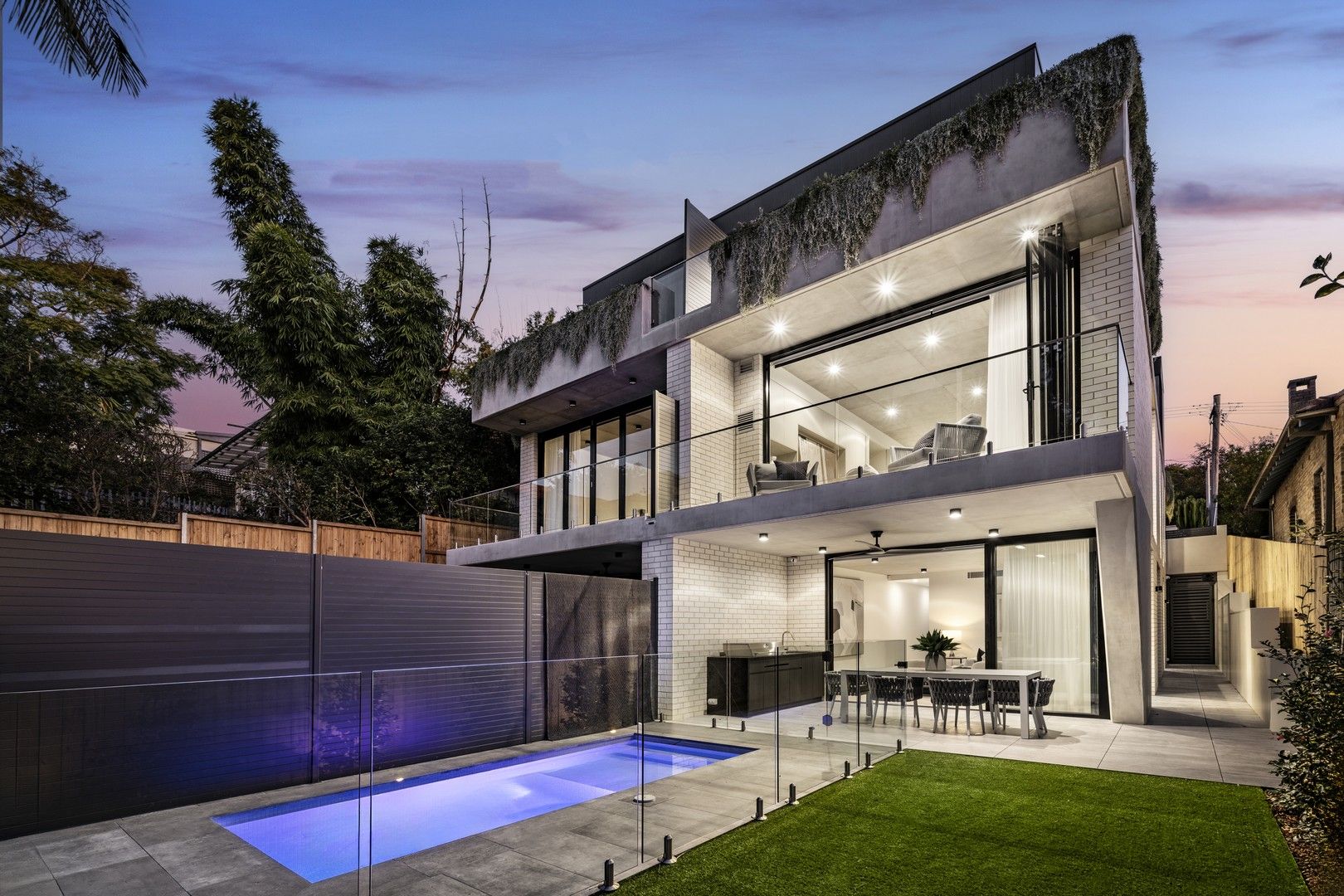 4 bedrooms Semi-Detached in 96a Grasmere Road CREMORNE NSW, 2090
