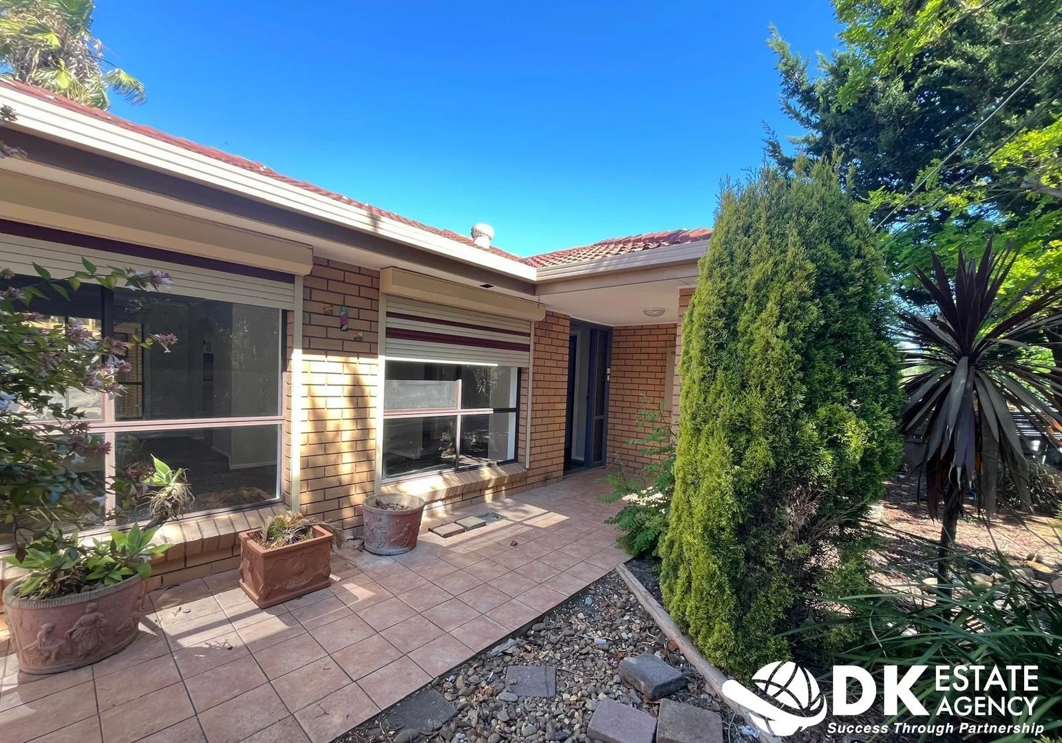 8 Esmond St, Ardeer VIC 3022