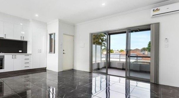 2 bedrooms House in Units/54 Yale Road THORNLIE WA, 6108