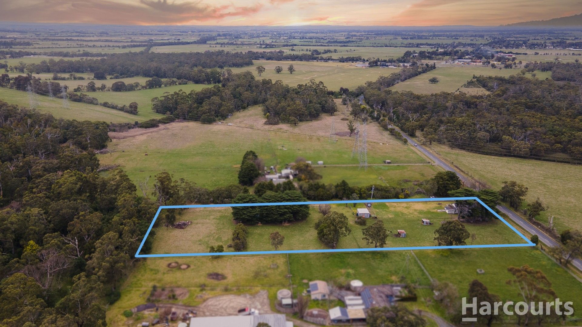 3 bedrooms House in 128 Bessie Creek Road NAR NAR GOON NORTH VIC, 3812
