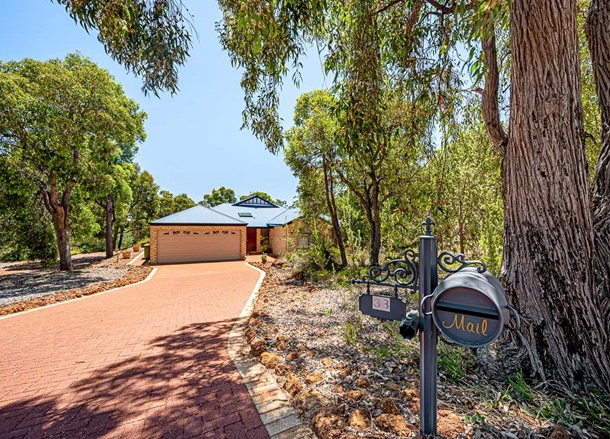 33 Frances Gregory Drive, Bedfordale WA 6112