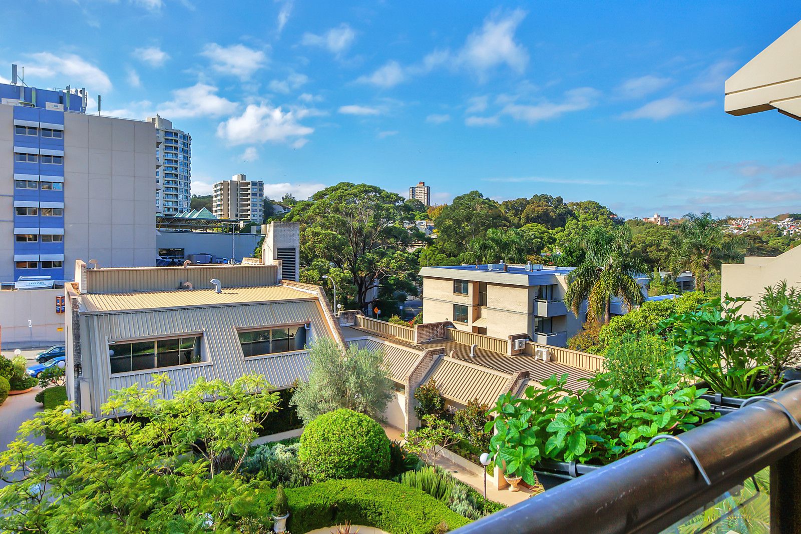 19/2 New McLean Street, Edgecliff NSW 2027, Image 2