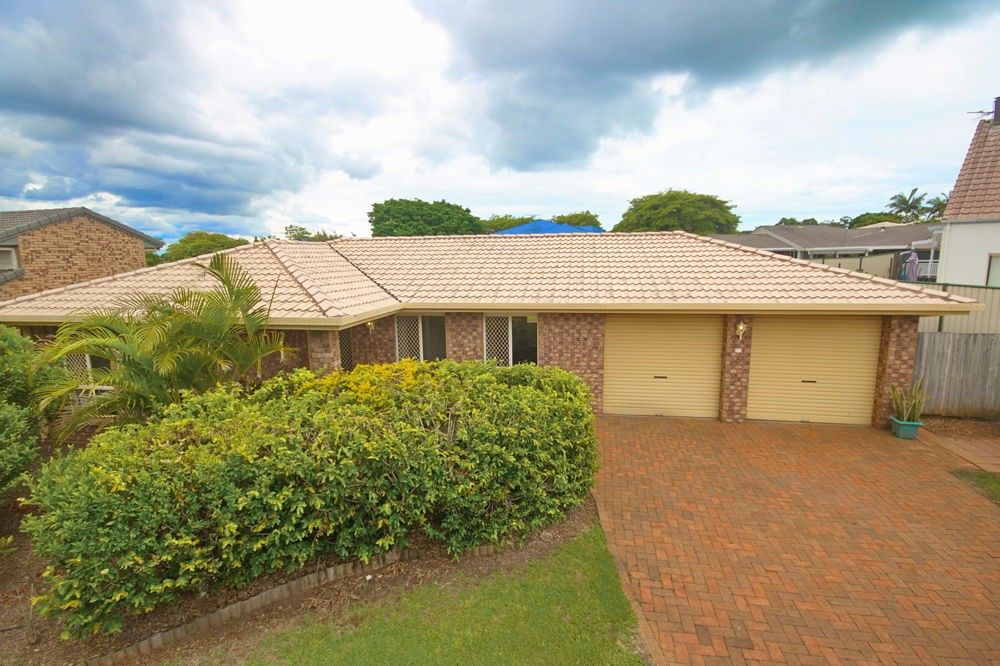 4 bedrooms House in 3 Teraglin St MANLY WEST QLD, 4179