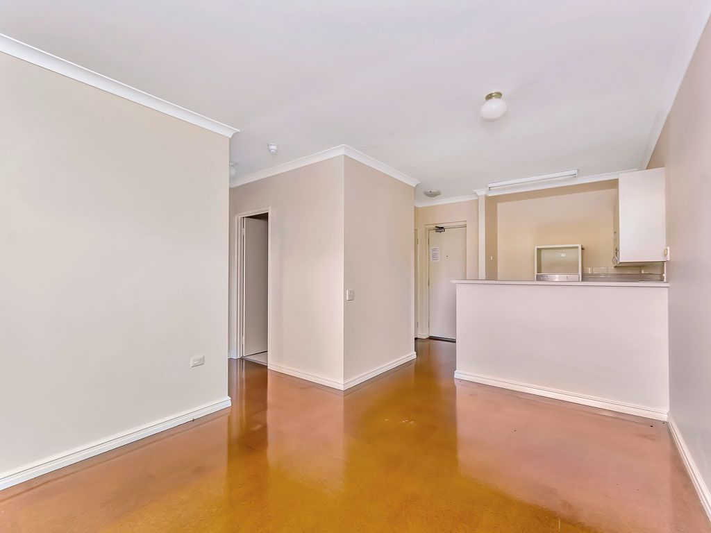 211/177 Dampier Avenue, Kallaroo WA 6025, Image 1