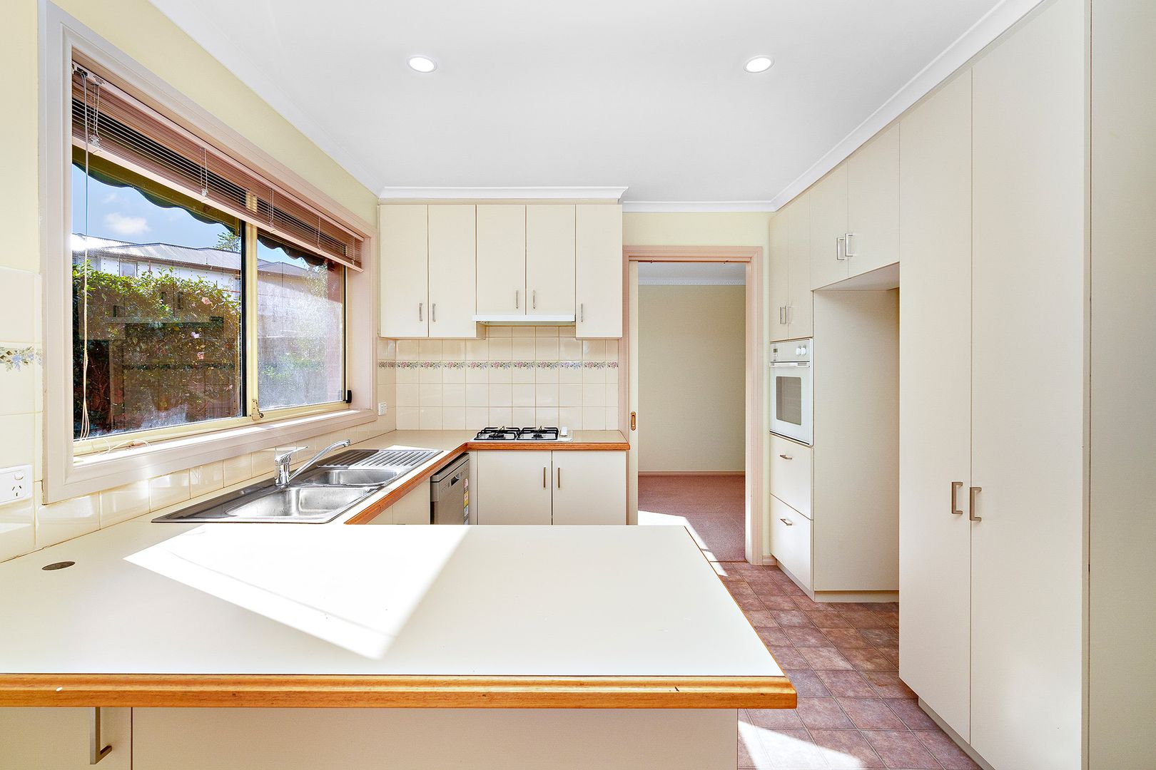 2/15 Zealandia Road East, Croydon North VIC 3136 Apartment For Rent