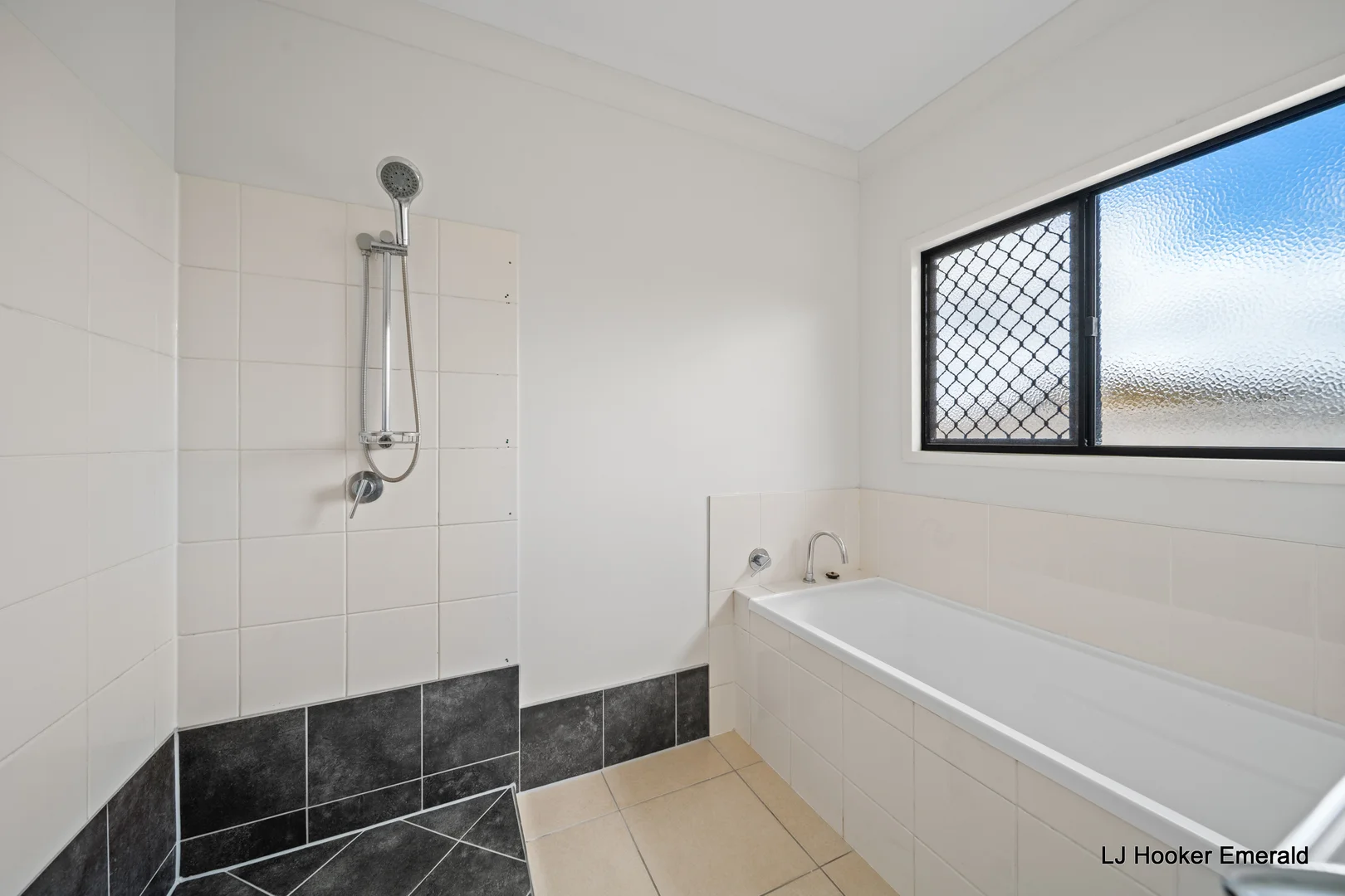 Additional image 13 of 8 Charlton Street, Emerald QLD 4720