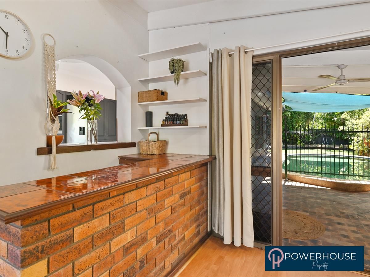 28 Maple Street, Holloways Beach QLD 4878, Image 1