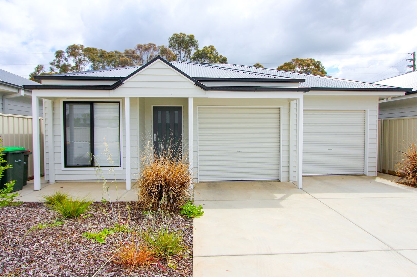2/10 Peacock Drive, Wagga Wagga NSW 2650 House For Rent 450 500
