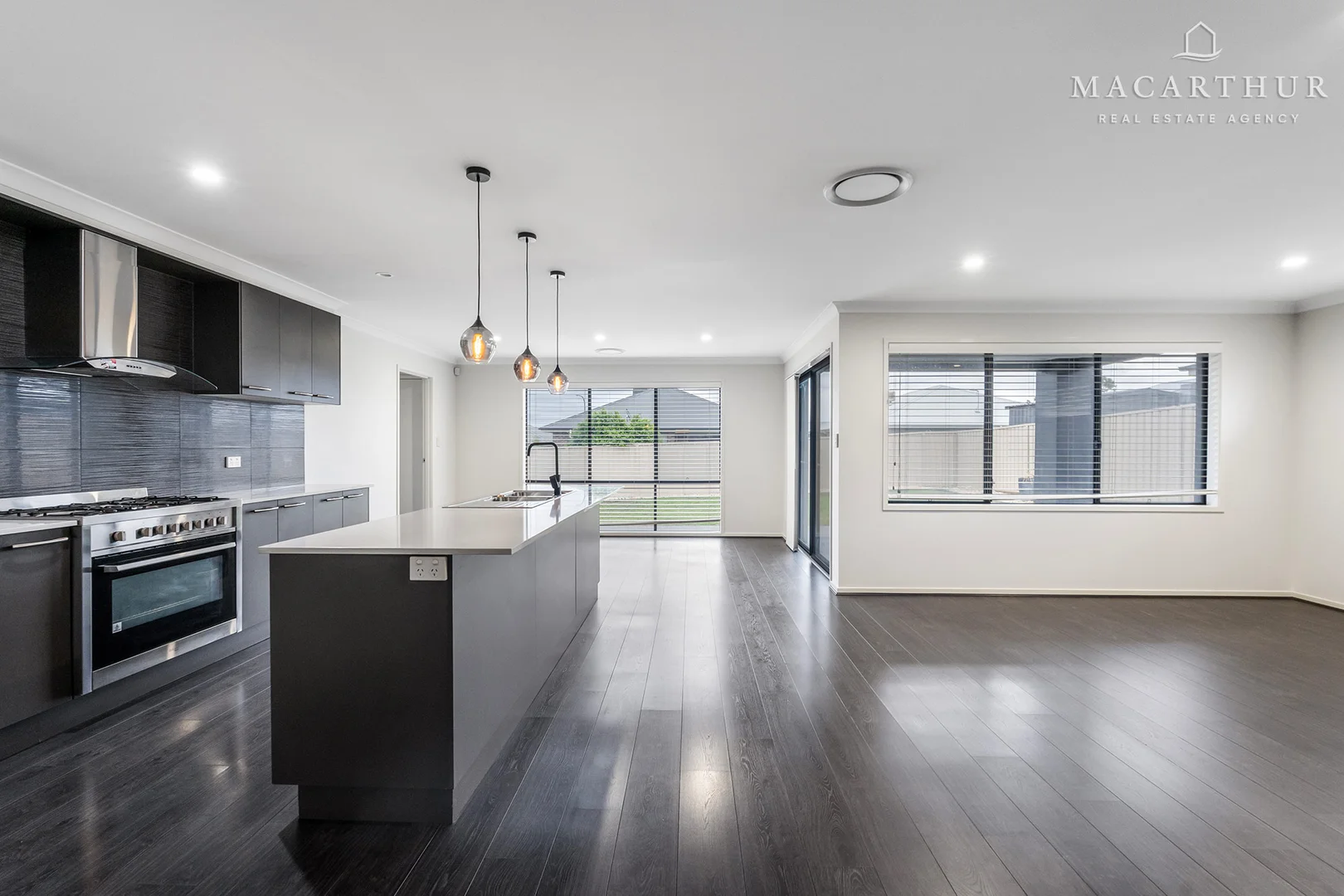 Additional image 2 of 10 Paradise Drive, Gobbagombalin NSW 2650