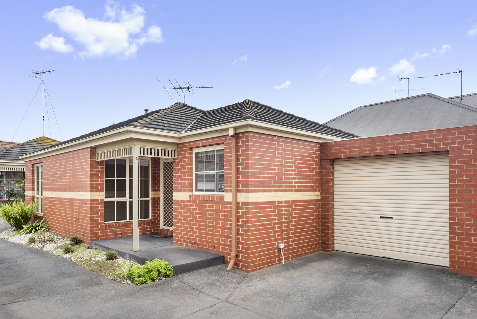 2 bedrooms Apartment / Unit / Flat in 2/34 Belfast Street NEWTOWN VIC, 3220