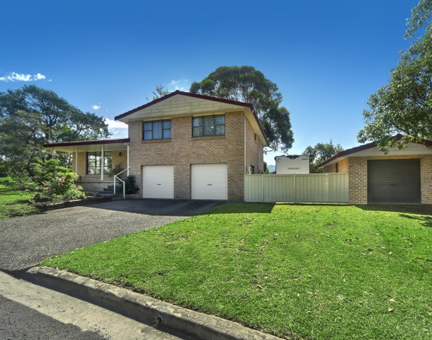 74 Lyndhurst Drive, Bomaderry NSW 2541