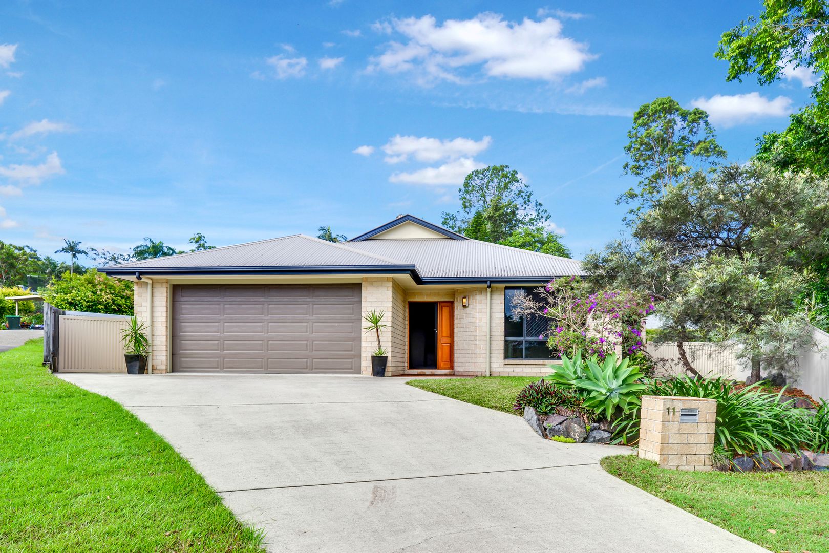 11 Treetop Court, Mooloolah Valley QLD 4553