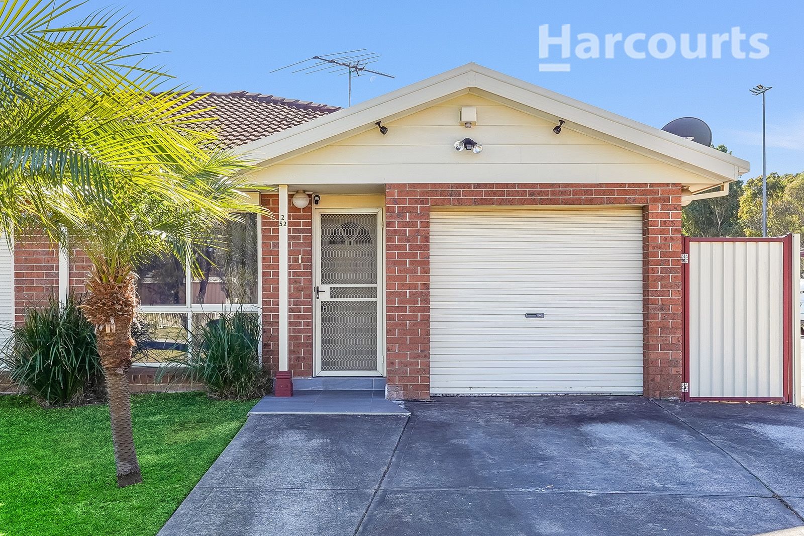 2/52 Francisco Crescent, Rosemeadow NSW 2560, Image 0