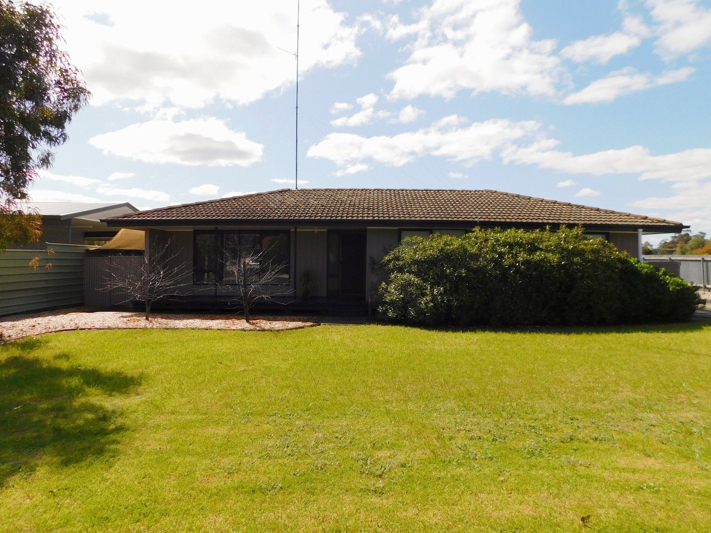 17 Bertha Street, Bordertown SA 5268, Image 0