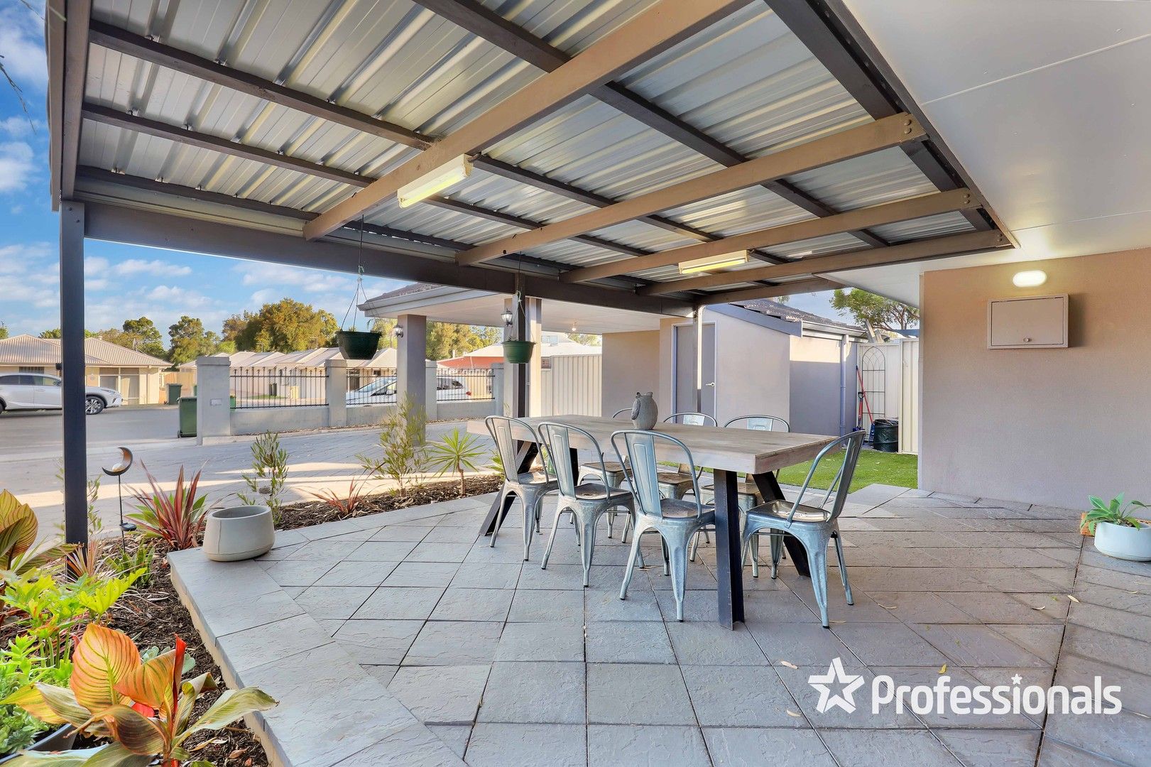 2 bedrooms House in 19A Waldon Street WILSON WA, 6107