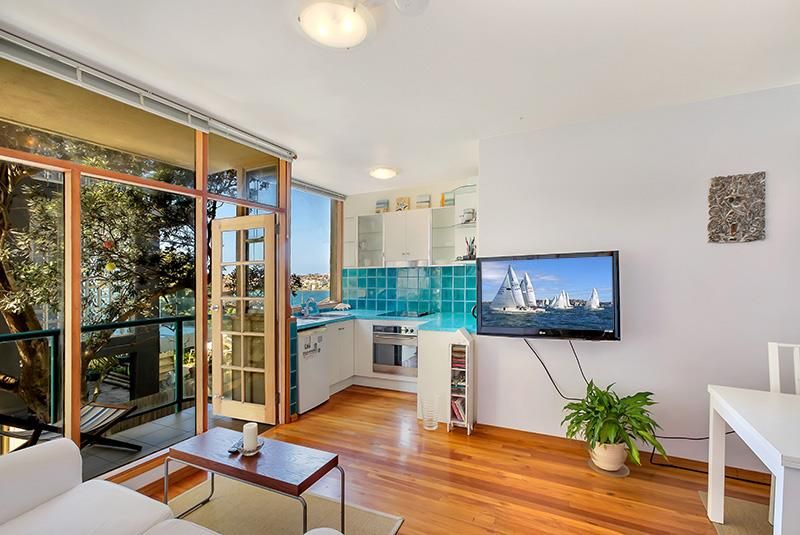1 bedrooms Apartment / Unit / Flat in 2/24 Sandridge Street BONDI NSW, 2026