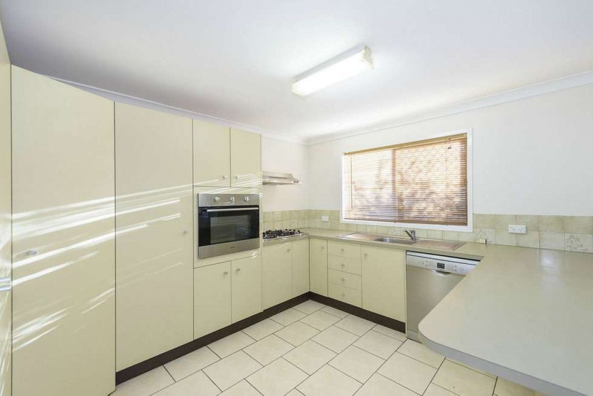 1/11a Moloney Street, North Toowoomba QLD 4350 Apartment For Rent