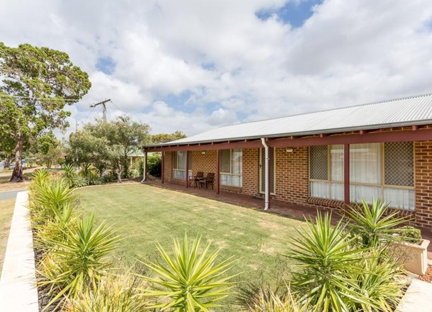 87 Blanchard Road, Swan View WA 6056