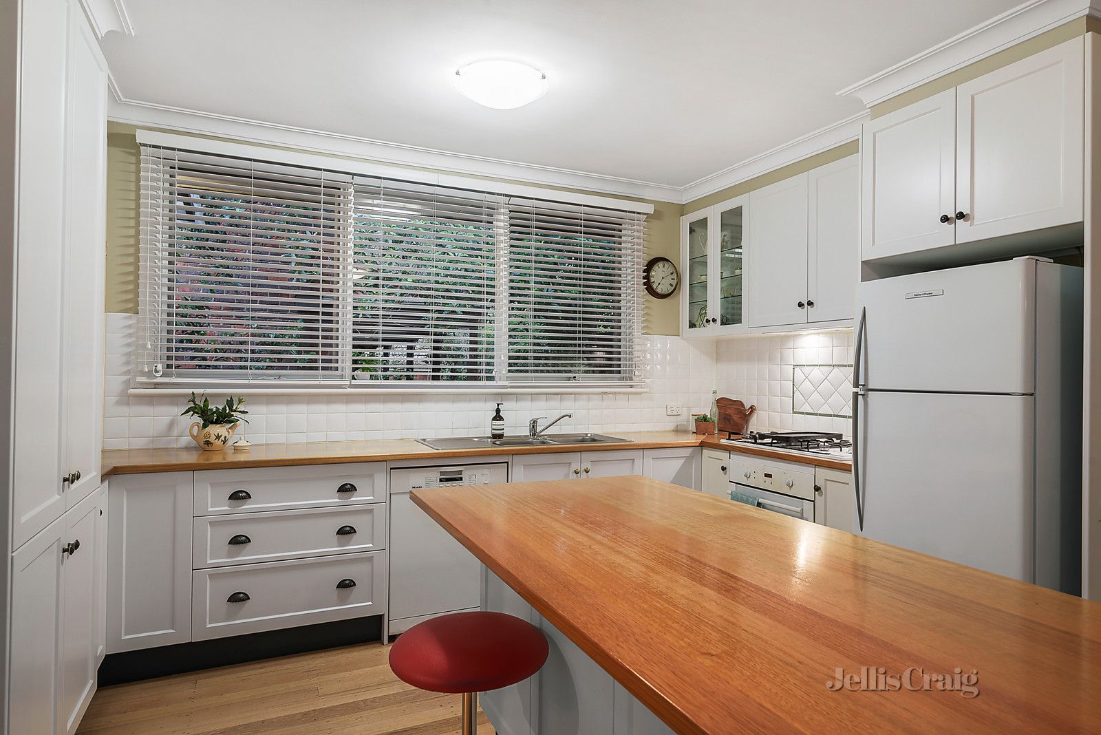 44 Laburnum Street, Blackburn VIC 3130, Image 2