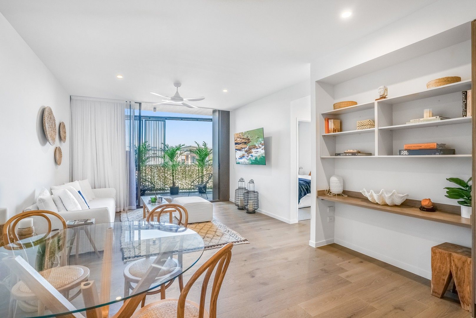 2 bedrooms Apartment / Unit / Flat in 202/139 Jonson Street BYRON BAY NSW, 2481
