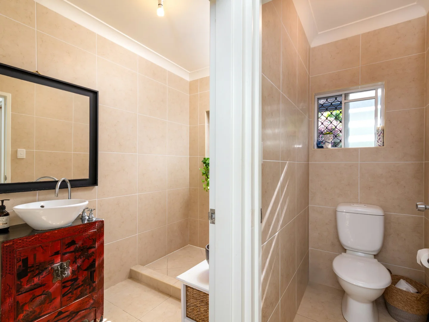 Additional image 11 of 8 Finlay Crescent, Oak Beach QLD 4877