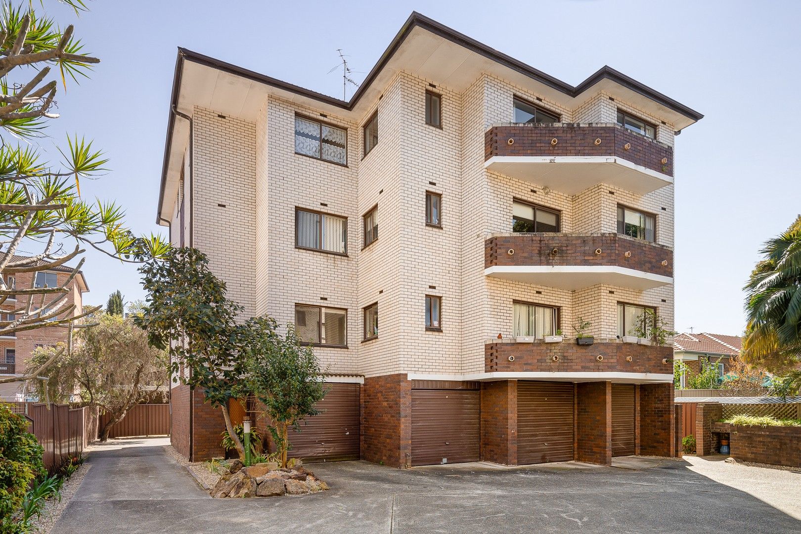 2 bedrooms Apartment / Unit / Flat in 10/50 Warialda Street KOGARAH NSW, 2217