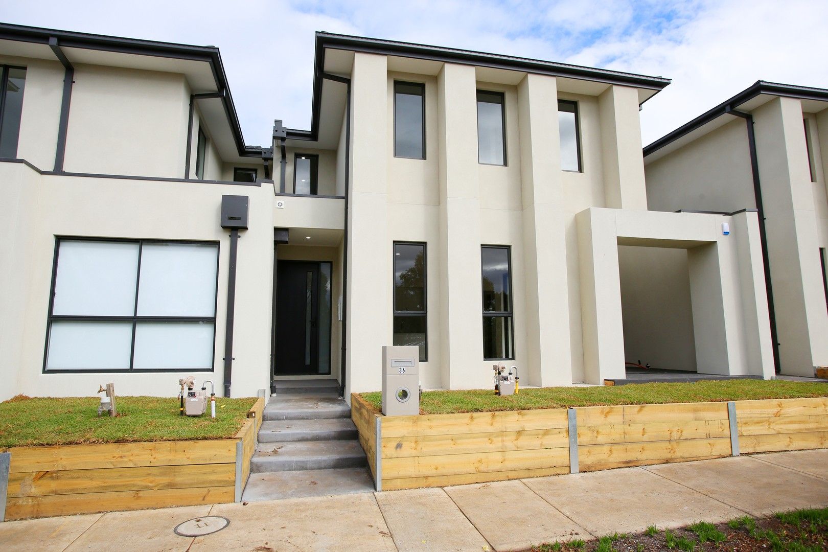 4 bedrooms Townhouse in 36 Lysterfield Drive GREENVALE VIC, 3059