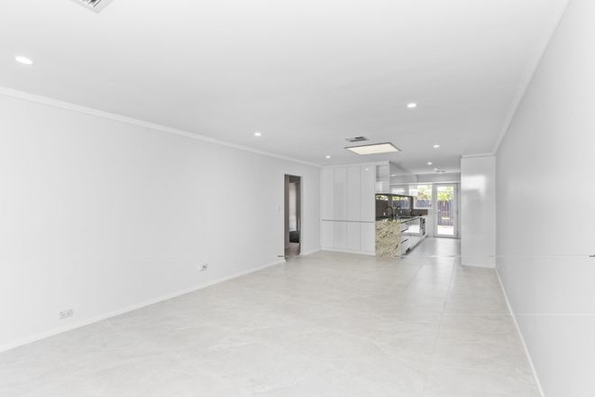 Picture of 2/83 Kennedy Street, ALFRED COVE WA 6154