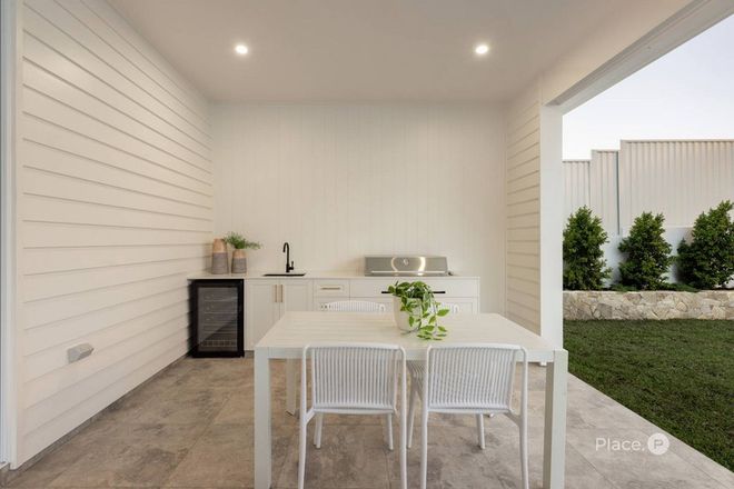 106 Lawn Street Holland Park 4121 - Image 6