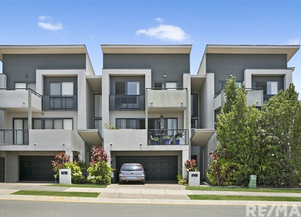 5/2 Palma Crescent, Varsity Lakes QLD 4227