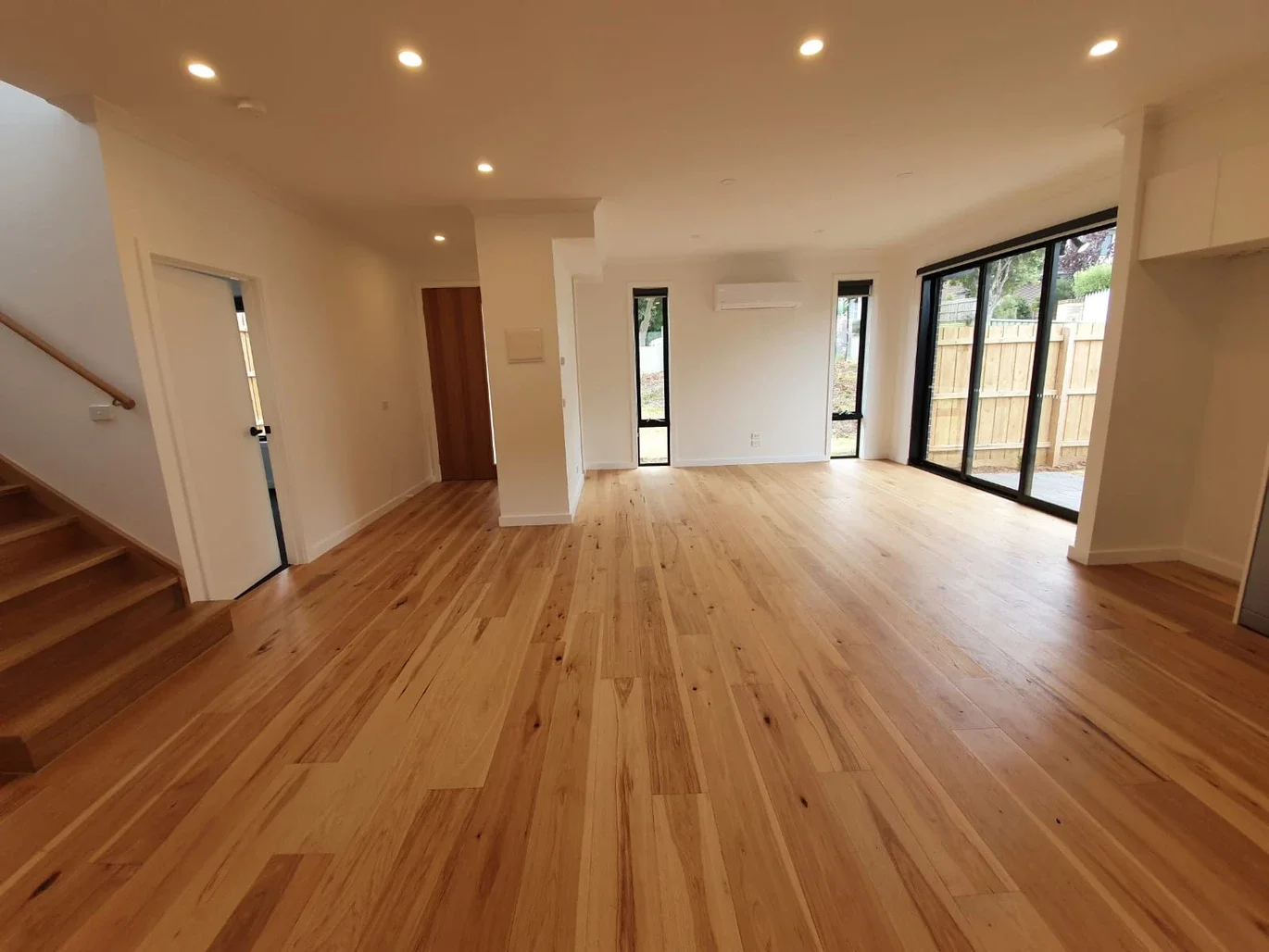 Additional image 2 of 2/12 Beckett Street, Chadstone VIC 3148