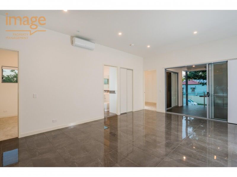 3 bedrooms Apartment / Unit / Flat in 3/23 Burke St COORPAROO QLD, 4151