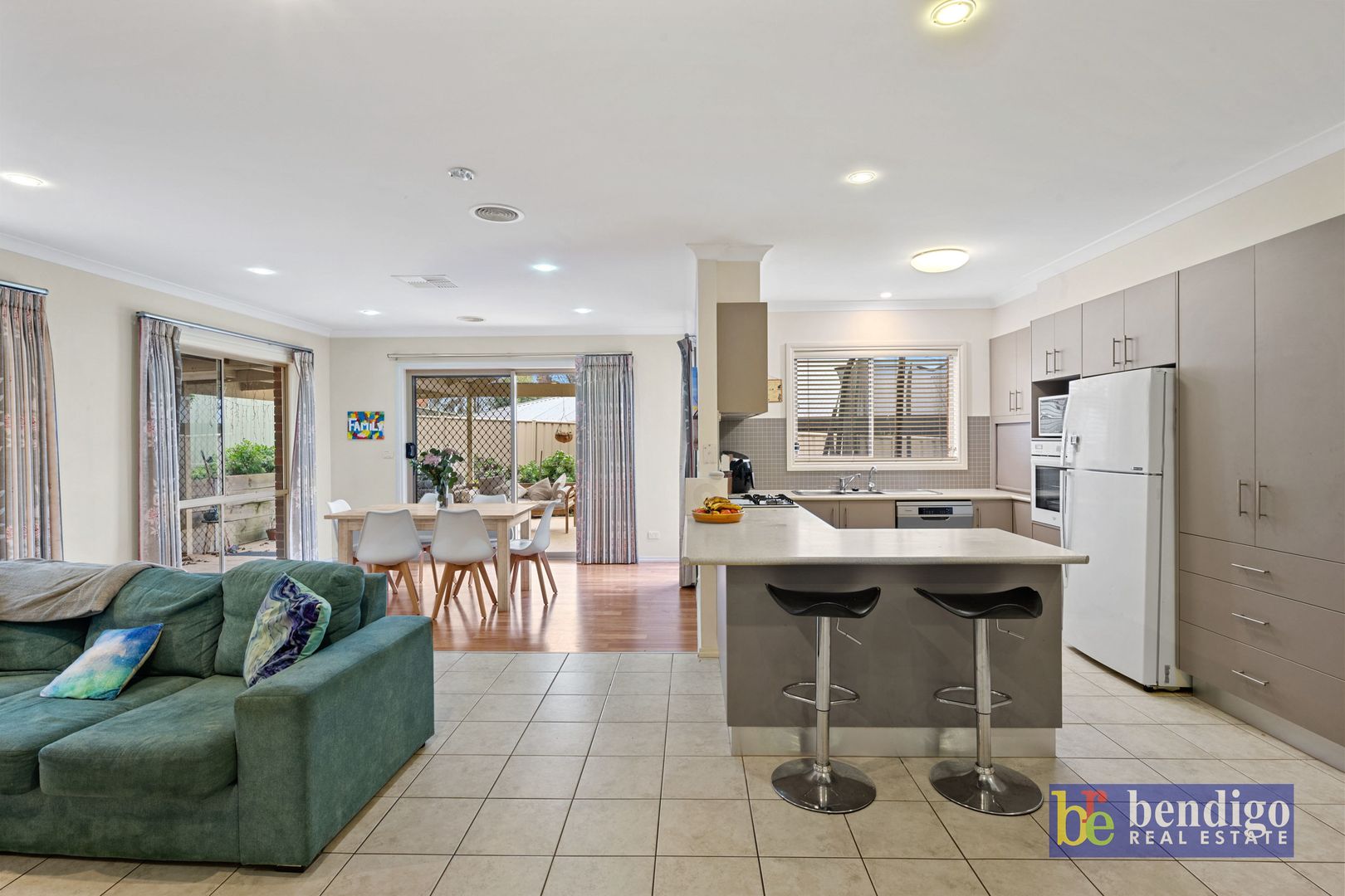 6 Alfreda Place, Golden Square VIC 3555, Image 2