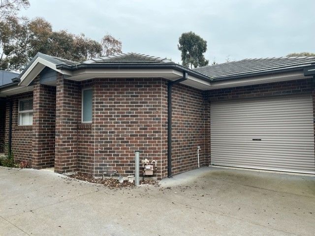 2 bedrooms Apartment / Unit / Flat in 3/4 Herbert Crescent SUNBURY VIC, 3429