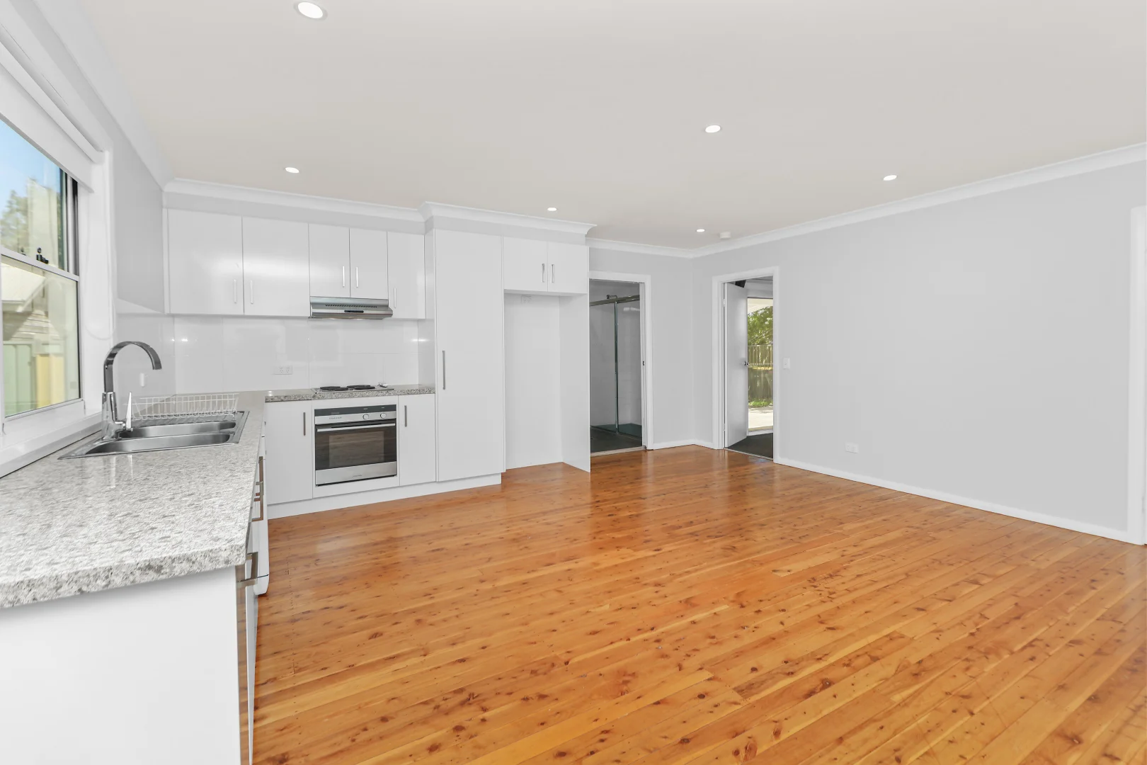 Additional image 3 of 11 Turner Street, Turvey Park NSW 2650