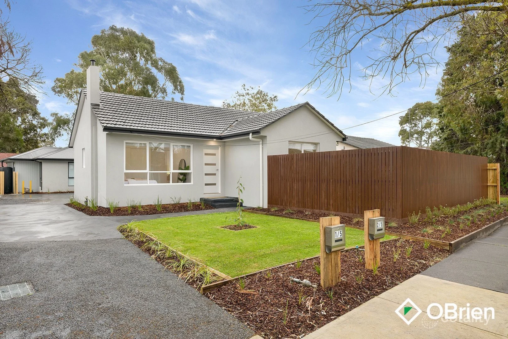 1/5 Tallowwood Street, Frankston North VIC 3200