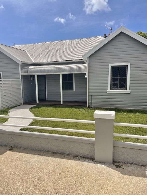 2 bedrooms House in 2/50 Wallace Street MACKSVILLE NSW, 2447