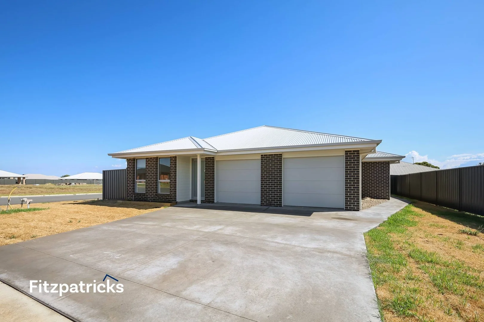 1/4 Lacebark Drive, Forest Hill NSW 2651