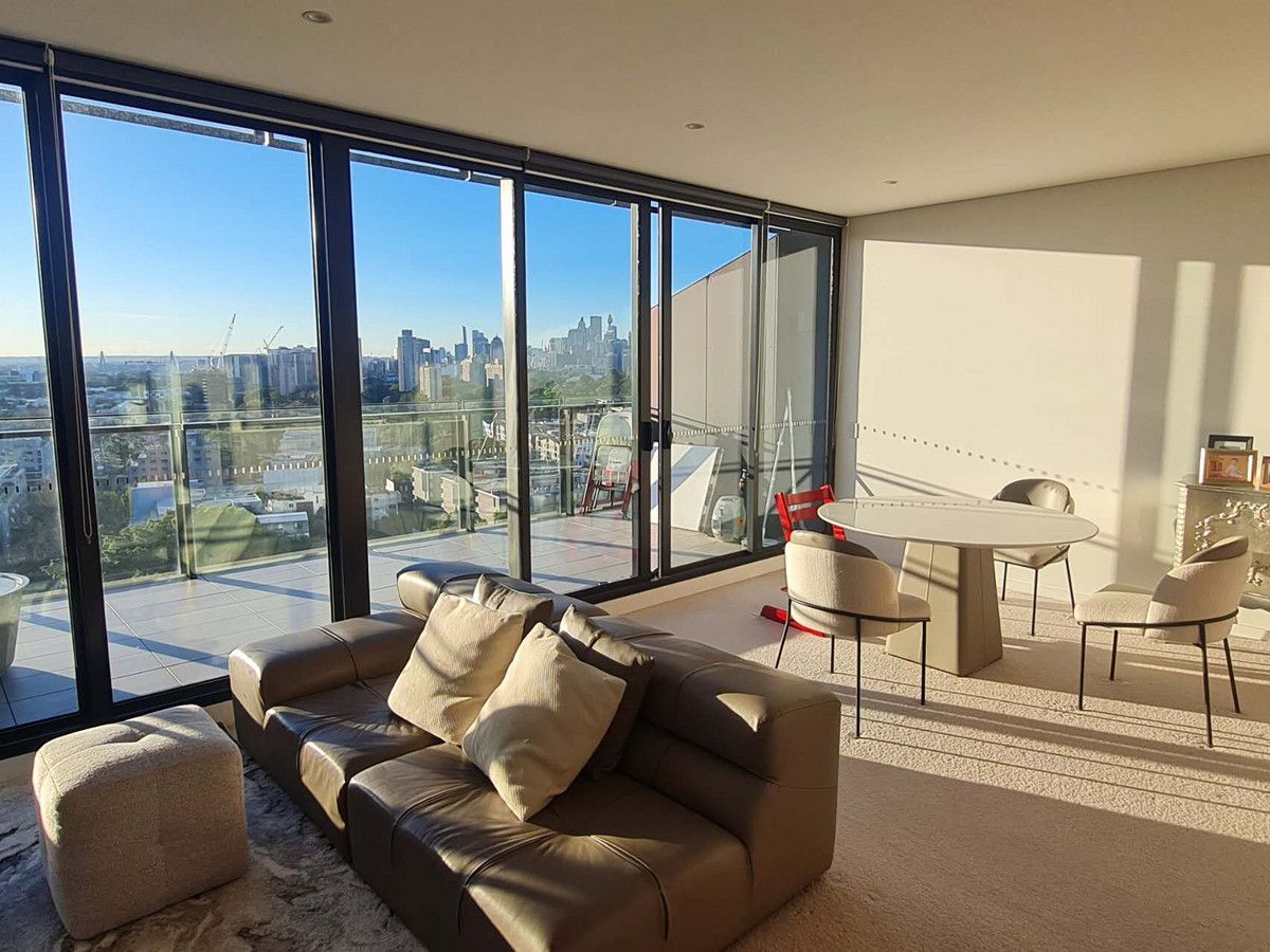 2 bedrooms Apartment / Unit / Flat in 2021/303 Botany Road ZETLAND NSW, 2017